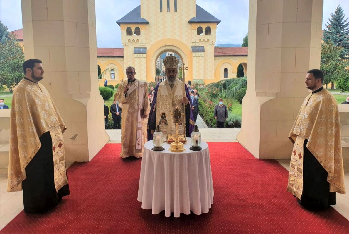 Binecuvântare la începutul anului universitar la Alba Iulia 154061
