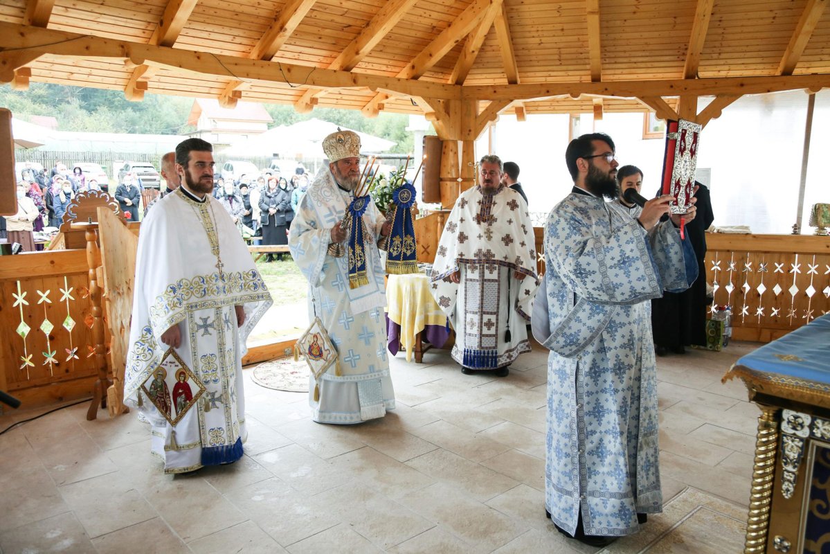 Hramul schitului din Şura Mare, judeţul Sibiu 154056