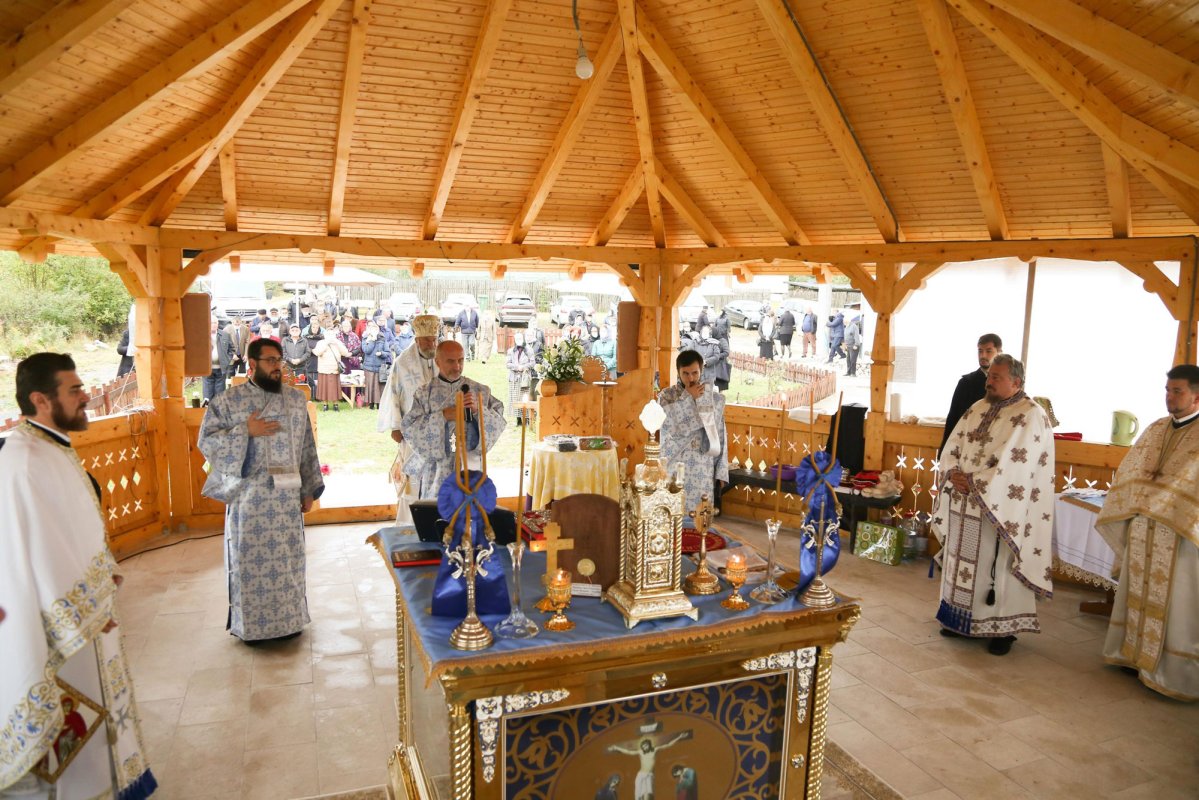 Hramul schitului din Şura Mare, judeţul Sibiu 154057