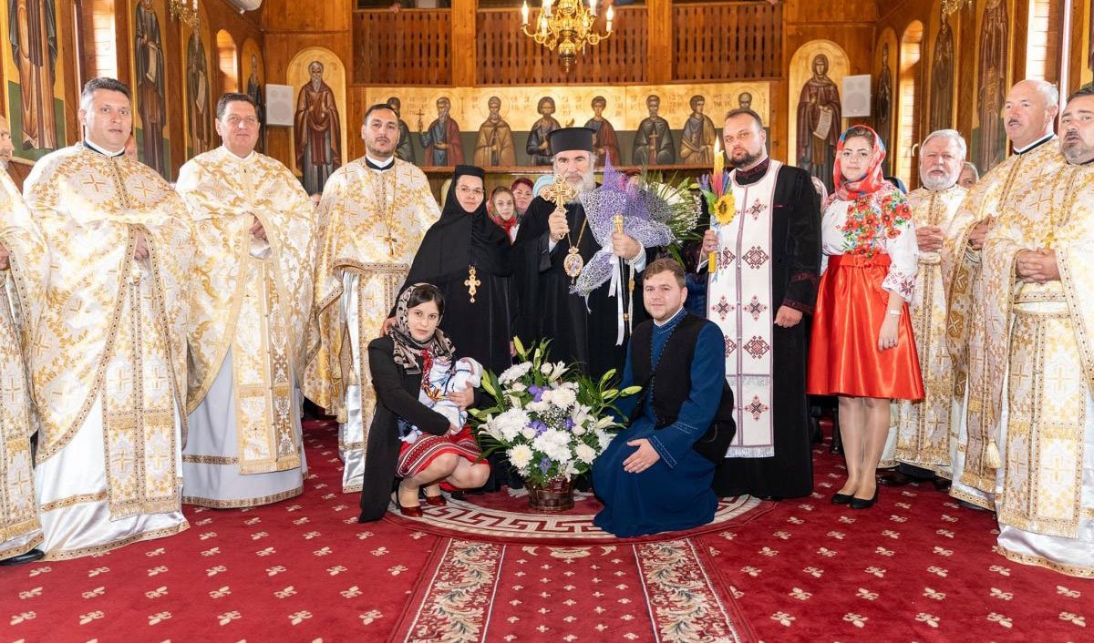 Sărbătoare la metocul chiriarhal de la Valea Budului-Bacău 154054