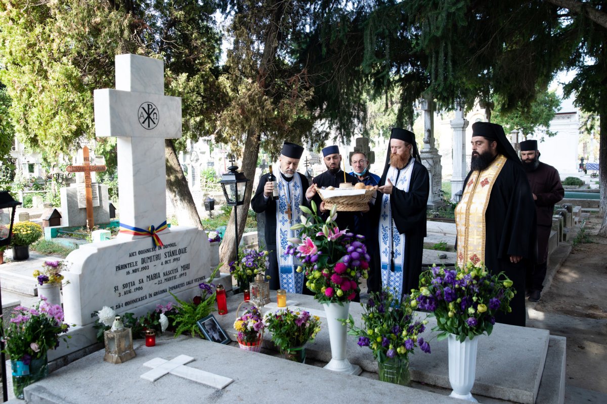 Părintele Dumitru Stăniloae, pomenit la 27 de ani de la trecerea la Domnul 154156