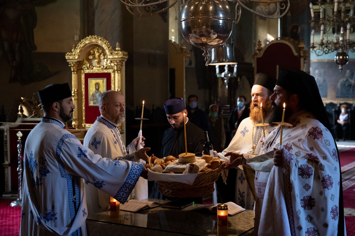 Părintele Dumitru Stăniloae, pomenit la 27 de ani de la trecerea la Domnul 154183