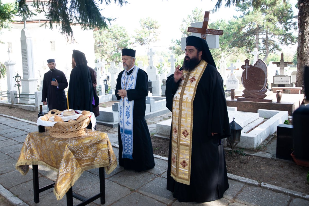 Părintele Dumitru Stăniloae, pomenit la 27 de ani de la trecerea la Domnul 154189
