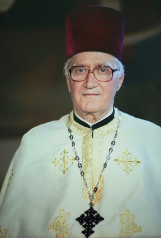 Părintele profesor Manea Cristişor, pedagog iscusit, dascăl competent şi slujitor de vocaţie 154151