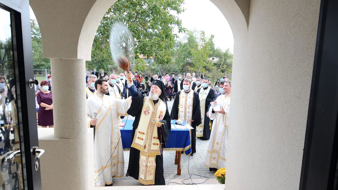 Vizită pastorală la o parohie din județul Dâmbovița 154201