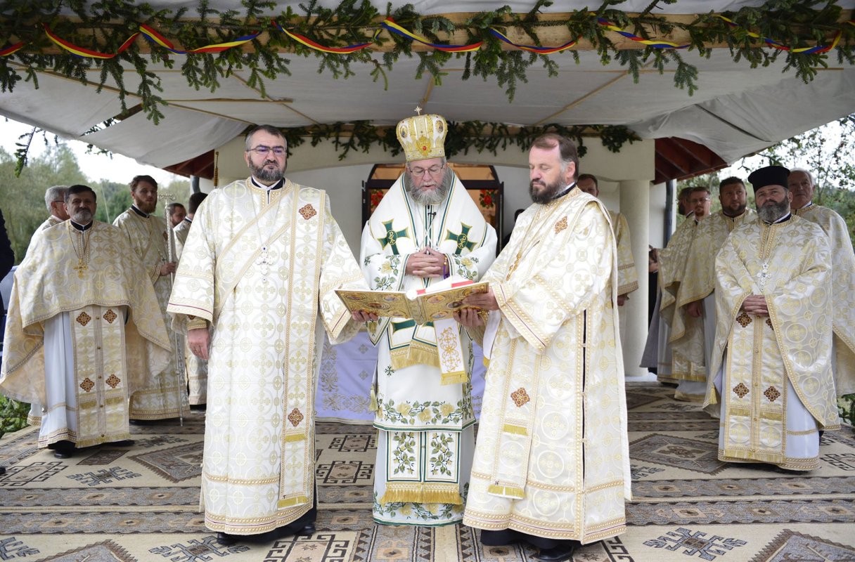 Capela Parohiei Cărbunari, județul Maramureș, a fost sfinţită 154250