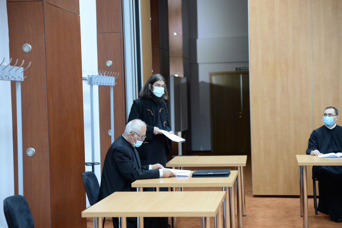Examen pentru obținerea gradului 1 în preoție la București 154393