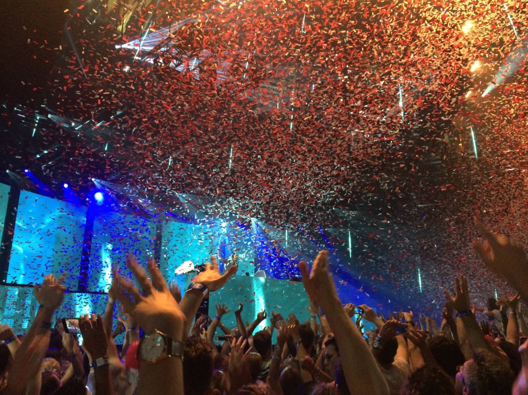 Despre viața tânărului bogat de azi 154475