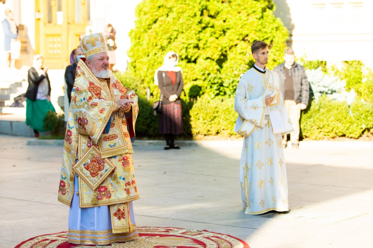 Slujire arhierească la Mănăstirea Antim din Capitală 154689