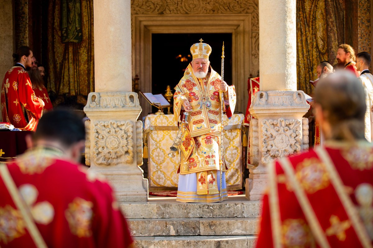 Slujire arhierească la Mănăstirea Antim din Capitală 154692