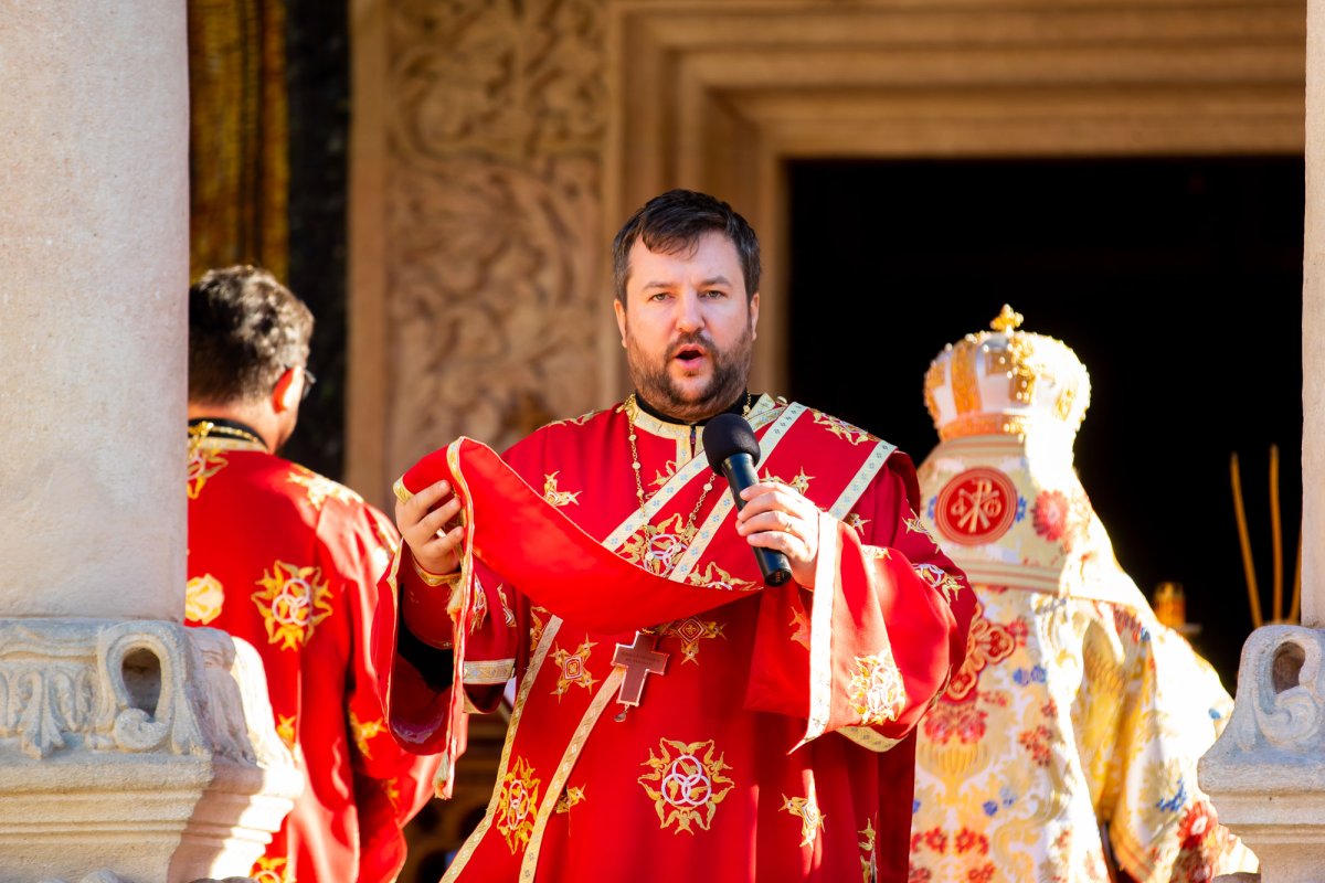 Slujire arhierească la Mănăstirea Antim din Capitală 154695