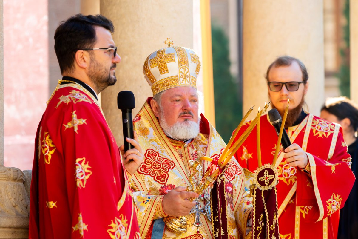 Slujire arhierească la Mănăstirea Antim din Capitală 154697