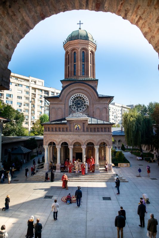 Slujire arhierească la Mănăstirea Antim din Capitală 154701