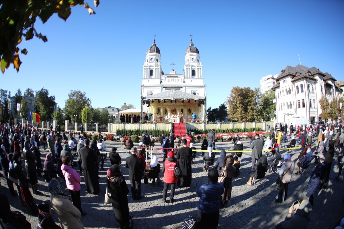 Ocrotitoarea Moldovei şi-a primit închinătorii 154862