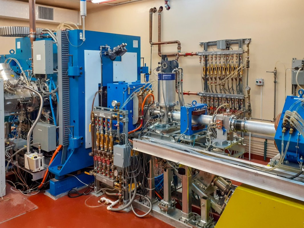 Salvarea icoanelor și a oamenilor prin fizica nucleară 154836