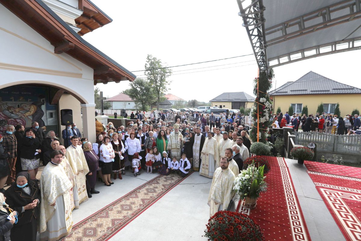 Sărbătoare în comunitatea credincioşilor din Bozânta Mică, Protopopiatul Baia Mare 154807