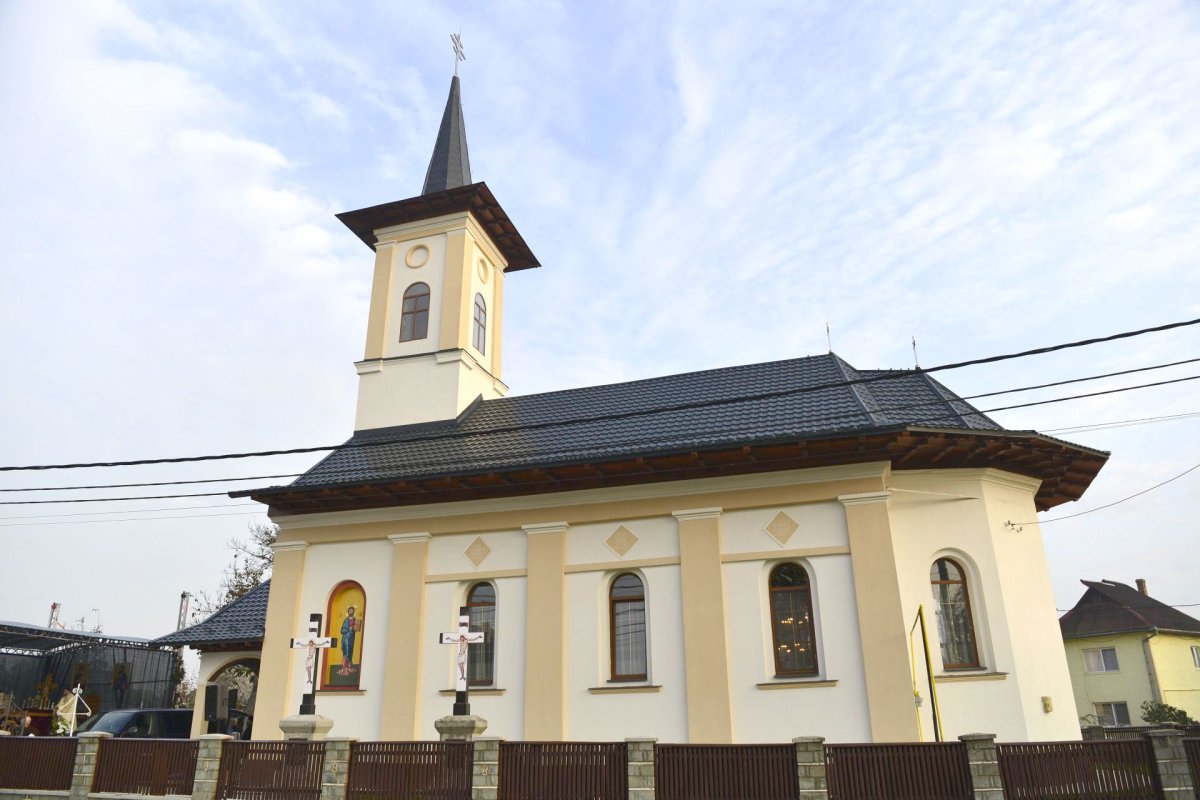 Sărbătoare în comunitatea credincioşilor din Bozânta Mică, Protopopiatul Baia Mare 154808