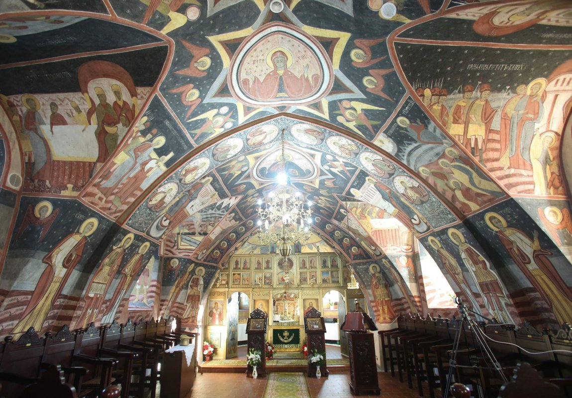 Binecuvântări arhiereşti şi sfinţiri în comunităţi braşovene 154986