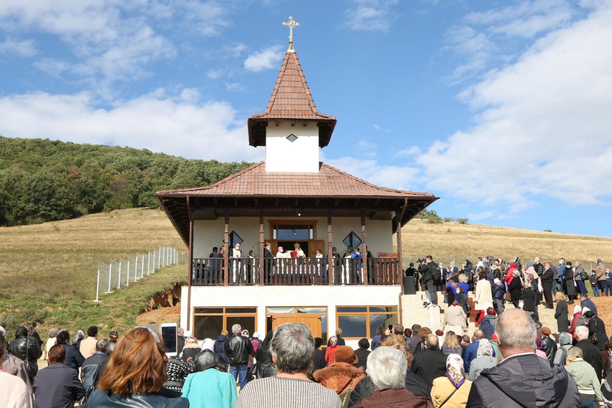Binecuvântări arhiereşti şi sfinţiri în comunităţi braşovene 154987