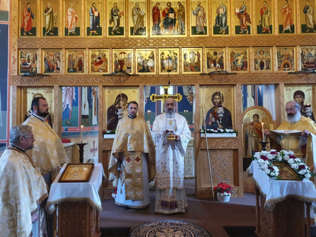 Hramul Mănăstirii Subpiatră, judeţul Alba 154991