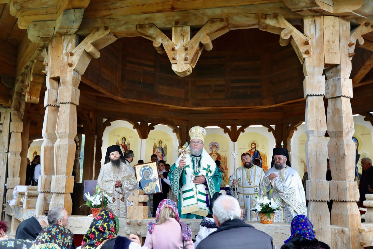 Sărbătoare la Mănăstirea Strâmtura, Maramureş 154993