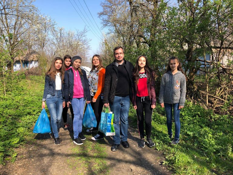 „Omul care dăruiește, bucurie primește” 155054