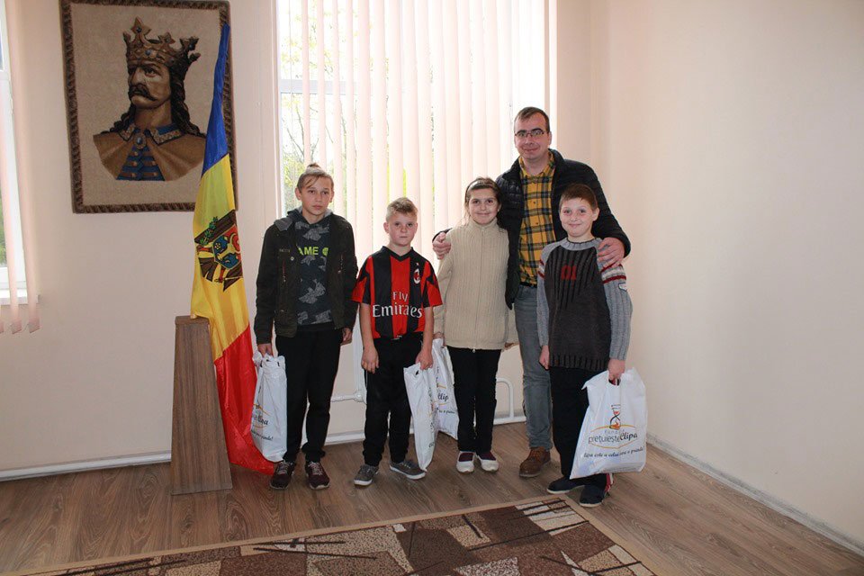 „Omul care dăruiește, bucurie primește” 155061