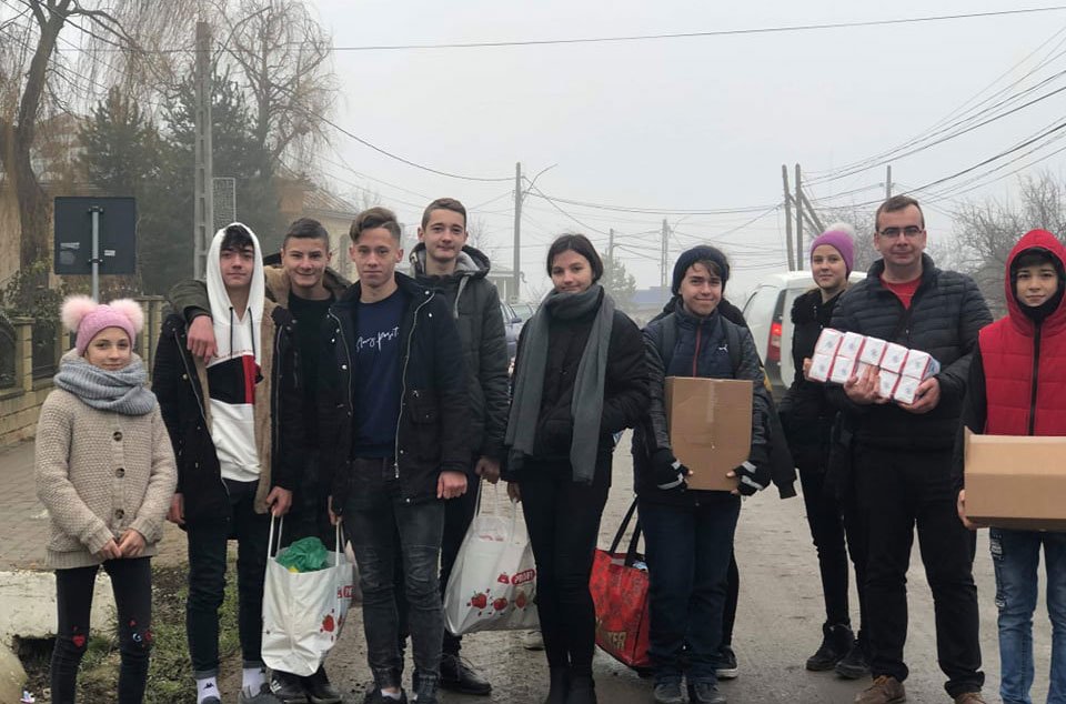 „Omul care dăruiește, bucurie primește” 155065