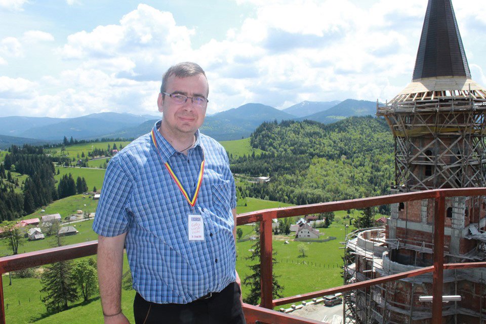 „Omul care dăruiește, bucurie primește” 155070