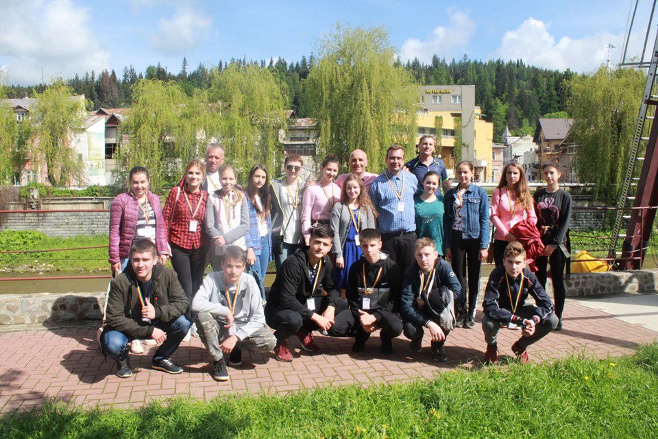 „Omul care dăruiește, bucurie primește” 155071