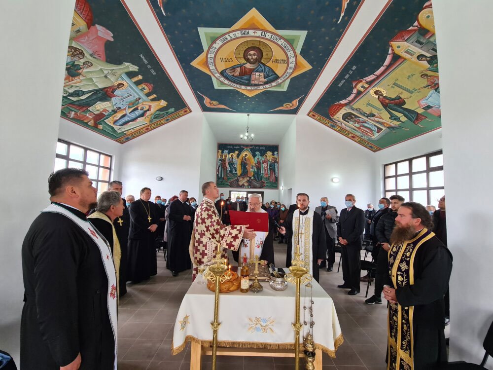 Liturghie şi sfinţire de capelă în Parohia Recea-Cristur 155184