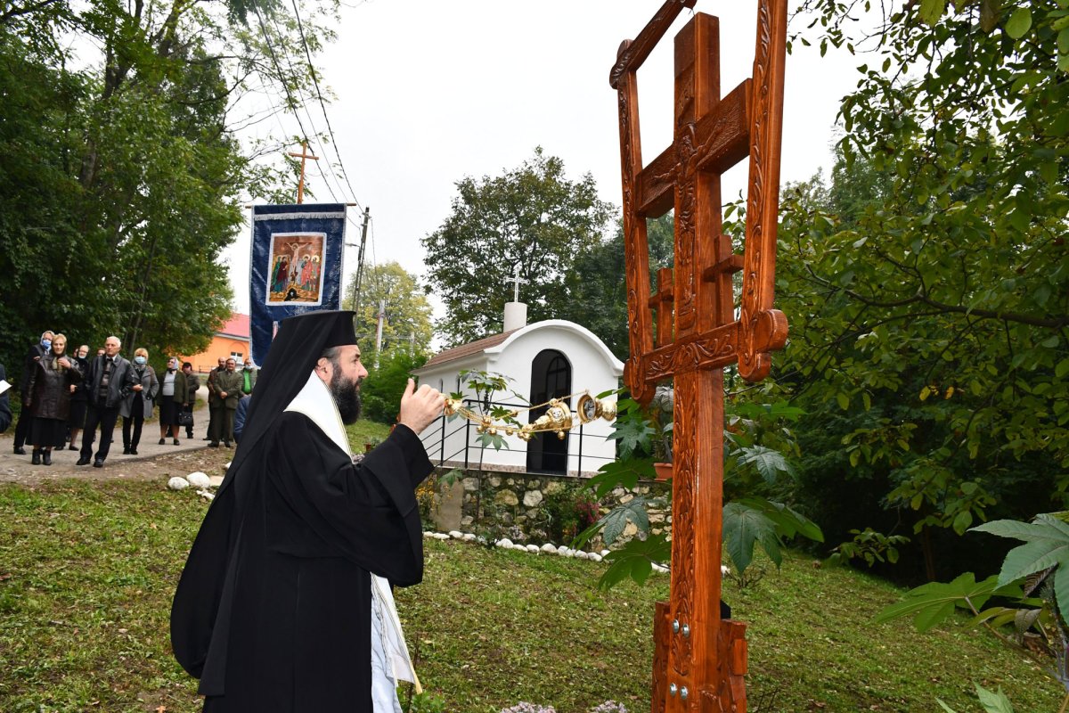 Binecuvântare arhierească în Parohia Potoc din județul Caraș-Severin 155238