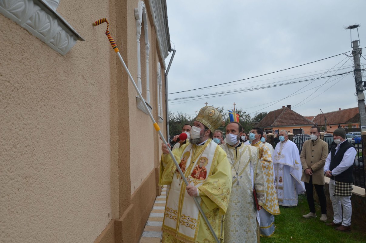 Biserica parohială din Ineu a fost târnosită 155248