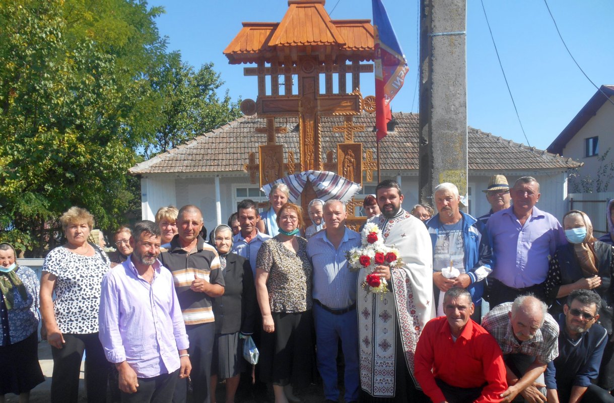 Filantropie în parohiile botoșănene Chișcăreni și Sat Nou 155412