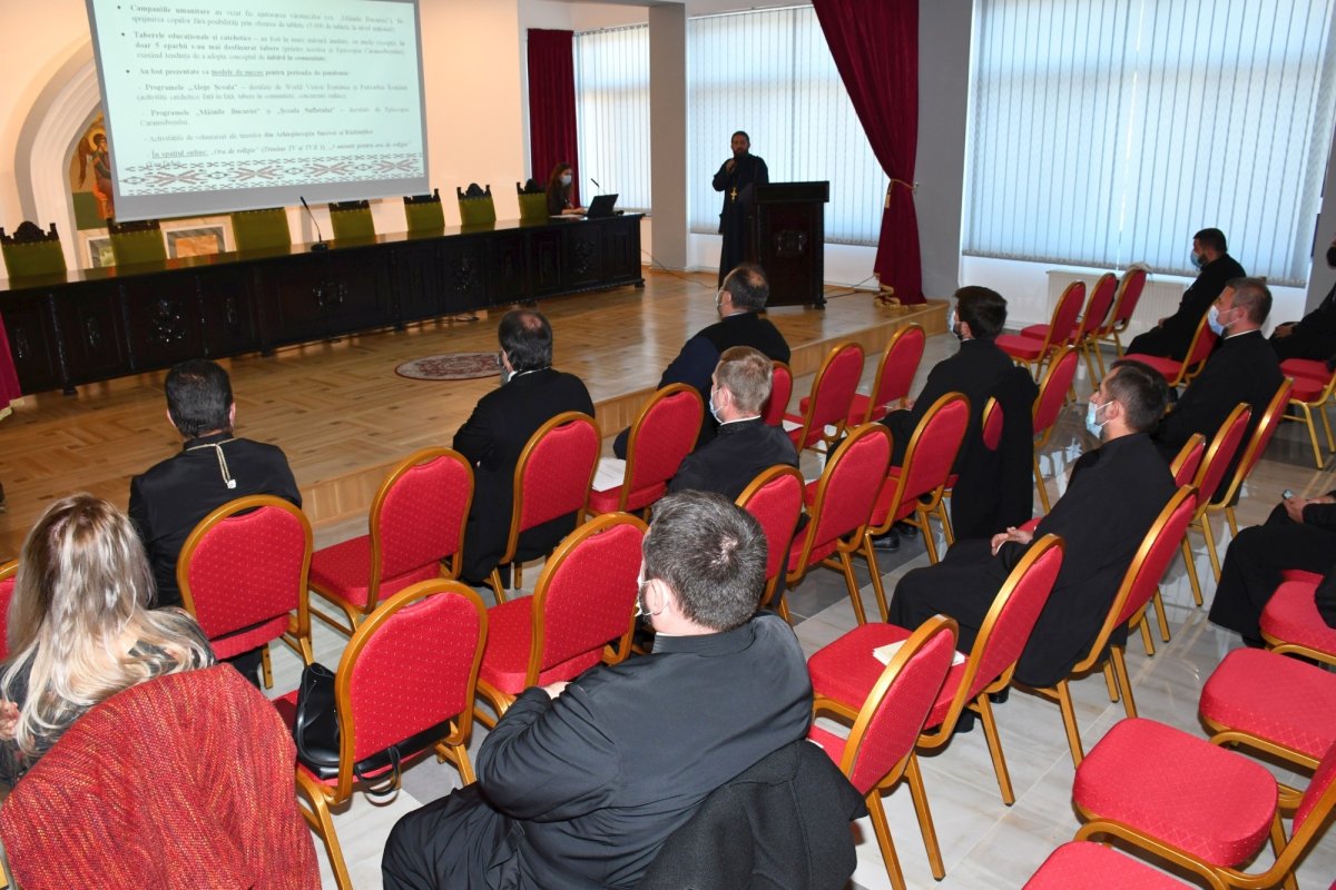 Reuniunea responsabililor cu cateheza din Episcopia Caransebeșului 155392