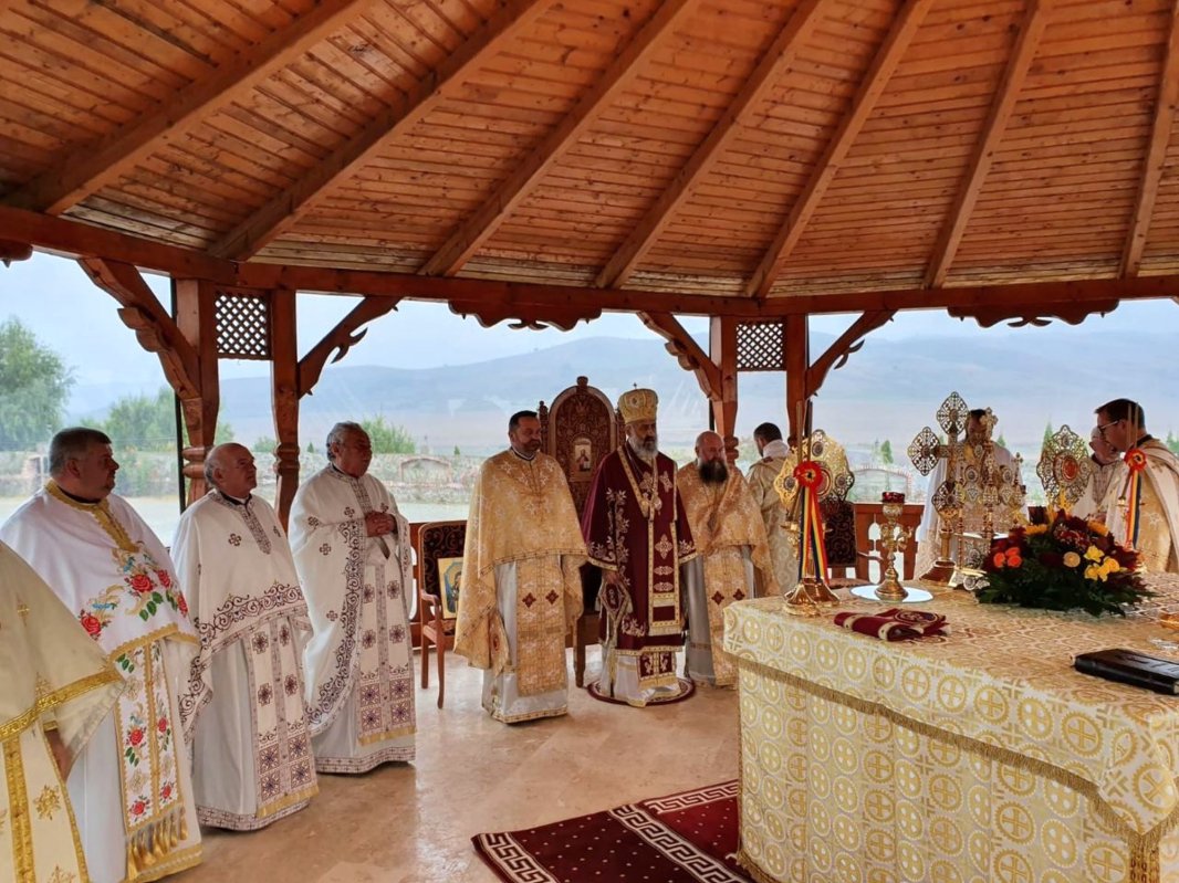 Pomenirea Mucenicului Dimitrie la Mănăstirea Dumbrava, judeţul Alba 155986