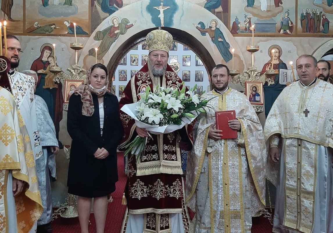 Slujire arhierească și hirotonie în Parohia Cruceni, județul Arad 155907