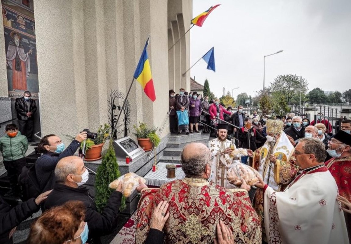 Revista presei 156075