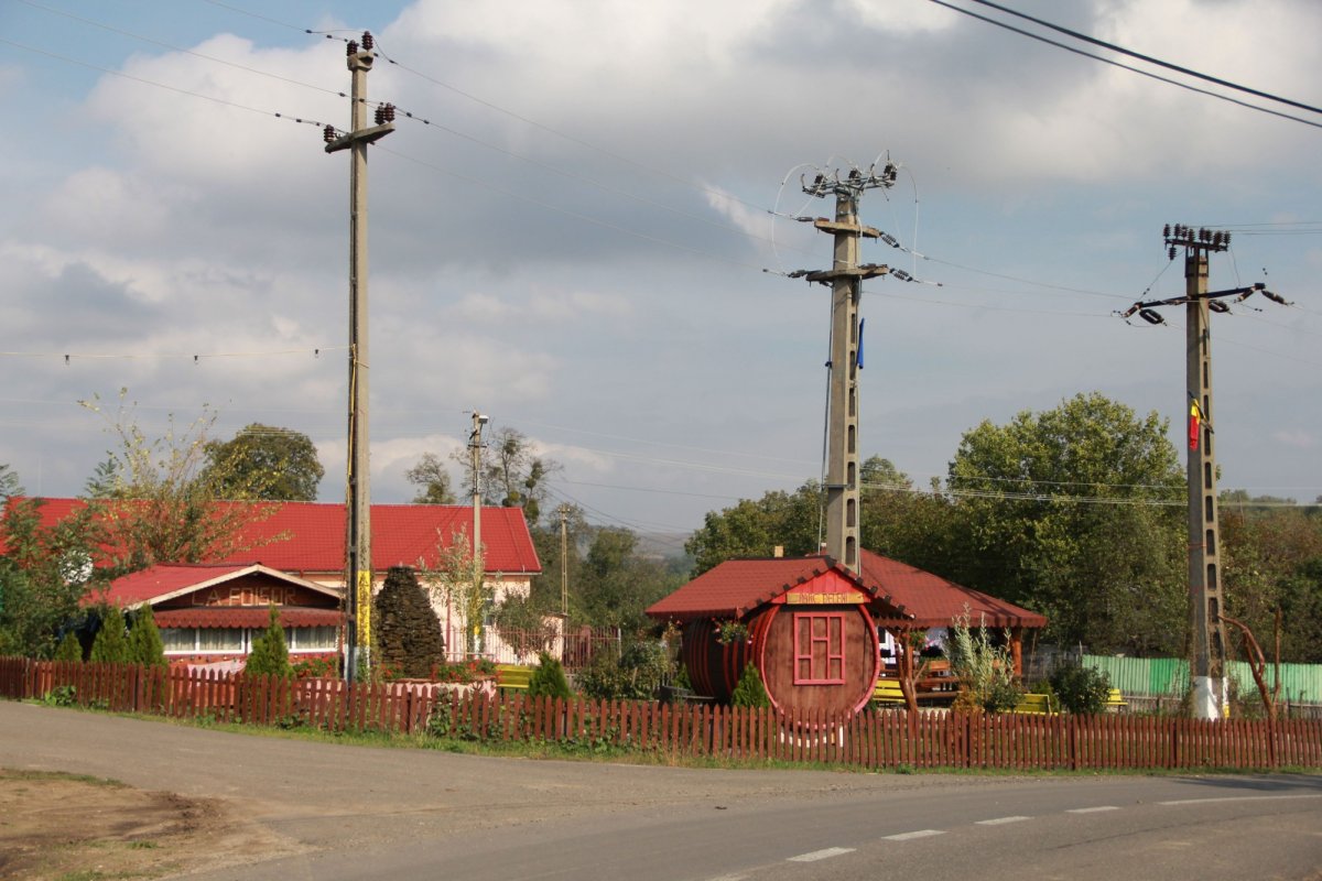 O familie de preot a schimbat faţa comunei în care trăieşte  156100