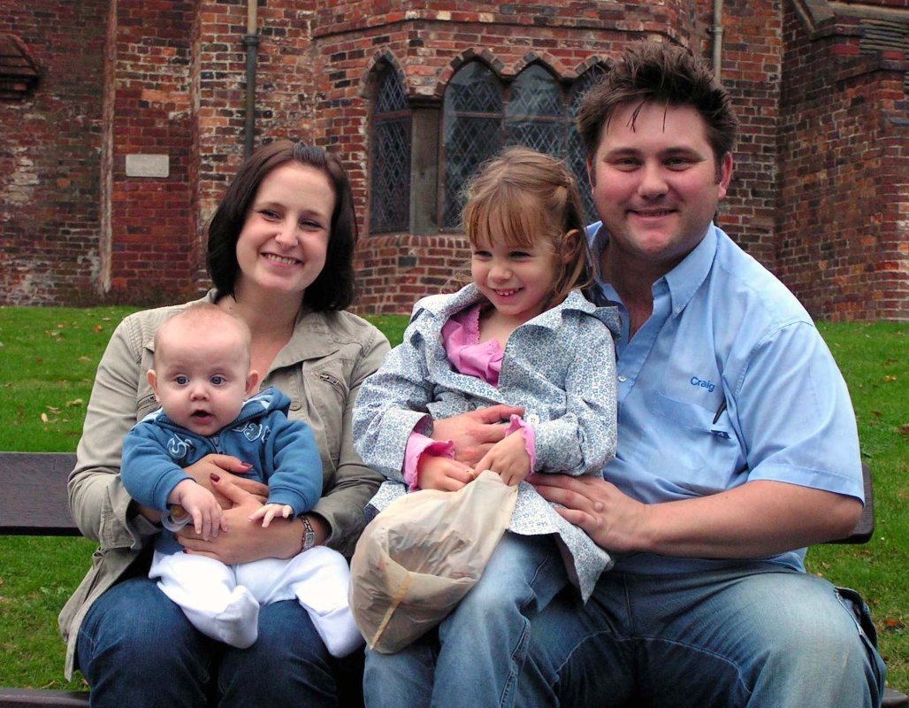 „Familia este locul în care înveți  primii pași în viață” 155852