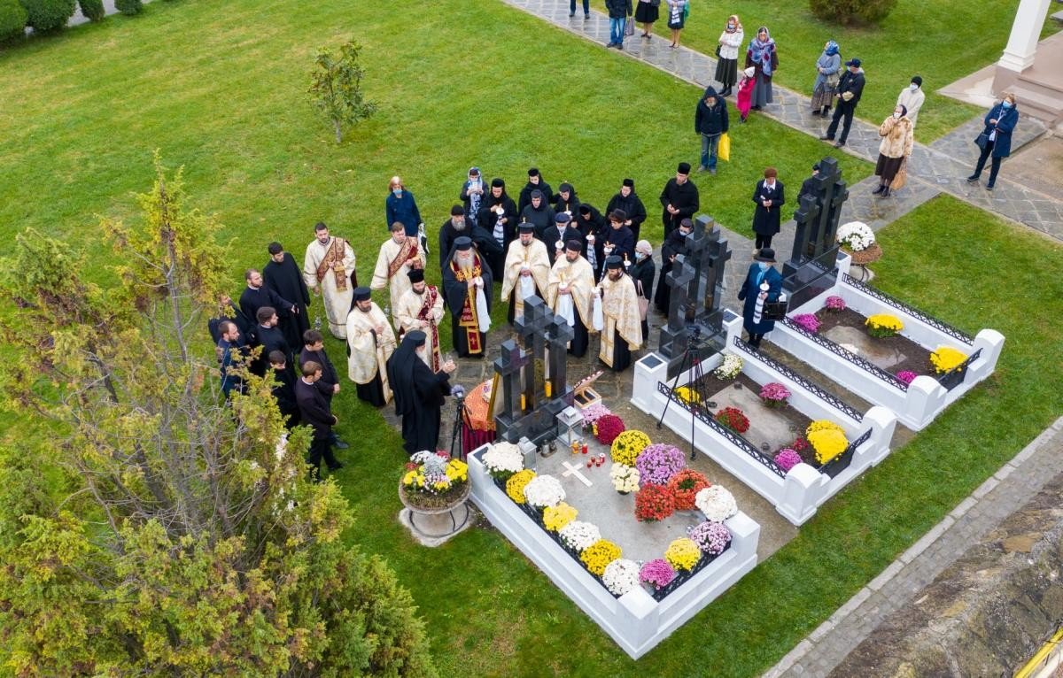 Pomenirea Arhiepiscopului Eftimie Luca la Roman 156281