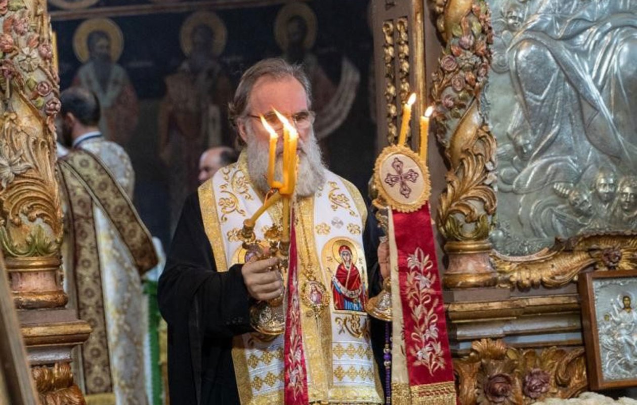 Liturghie arhierească în Duminica a 22-a după Rusalii, la Roman 156349