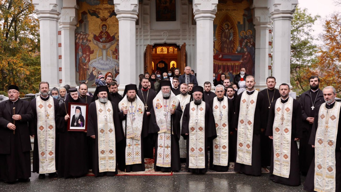 Pomenirea Arhiepiscopului Justinian la Mănăstirea Rohia 156338