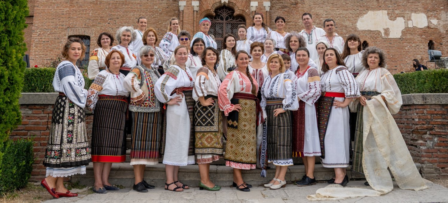 Șezătoare în aer liber la Palatele Brâncoveneşti  156312