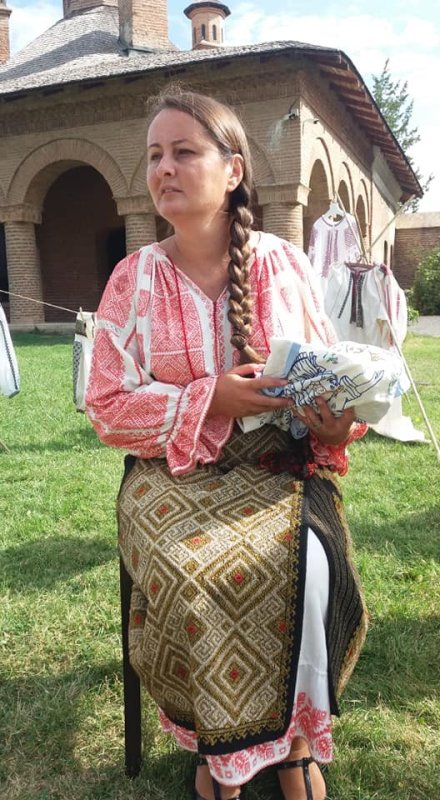 Șezătoare în aer liber la Palatele Brâncoveneşti  156320