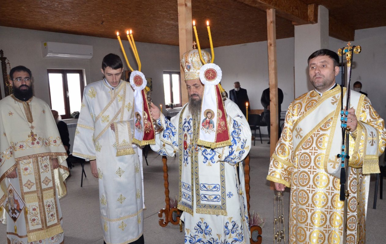 Hram la Schitul Bălata, Hunedoara 156492