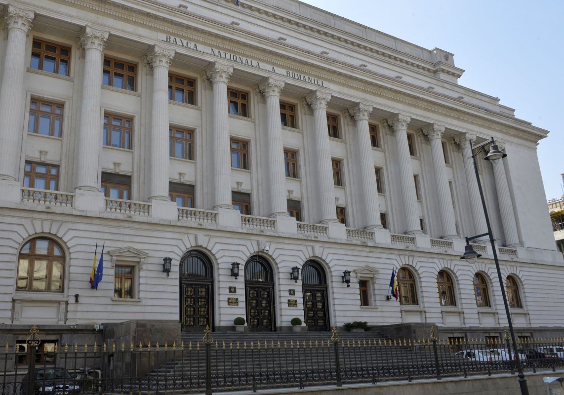 Rezervele valutare au ajuns la aproape 34 miliarde de euro 156519