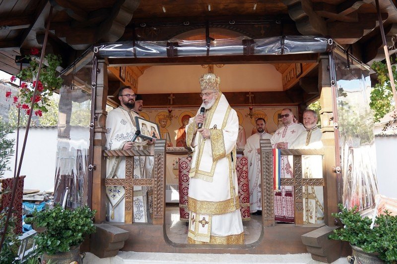 O nouă raclă pentru moaștele Sfântului Nectarie la Pitești  156900