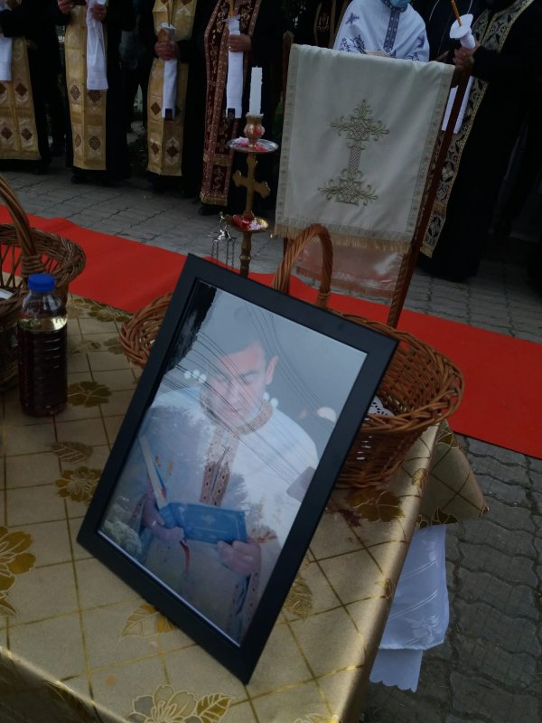 Părintele Nicolae-Valentin Enache (1969 – 2020) - slujitor harnic şi blând 157393