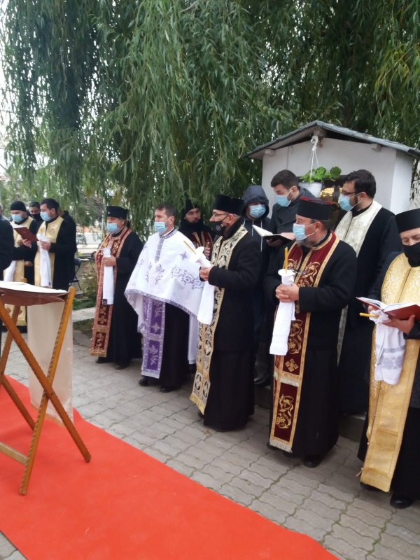 Părintele Nicolae-Valentin Enache (1969 – 2020) - slujitor harnic şi blând 157396